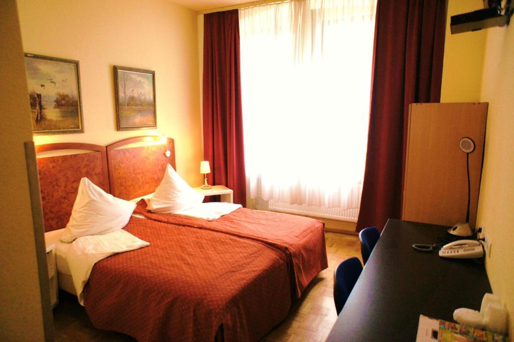 City Hotel MHG Buitenkant foto