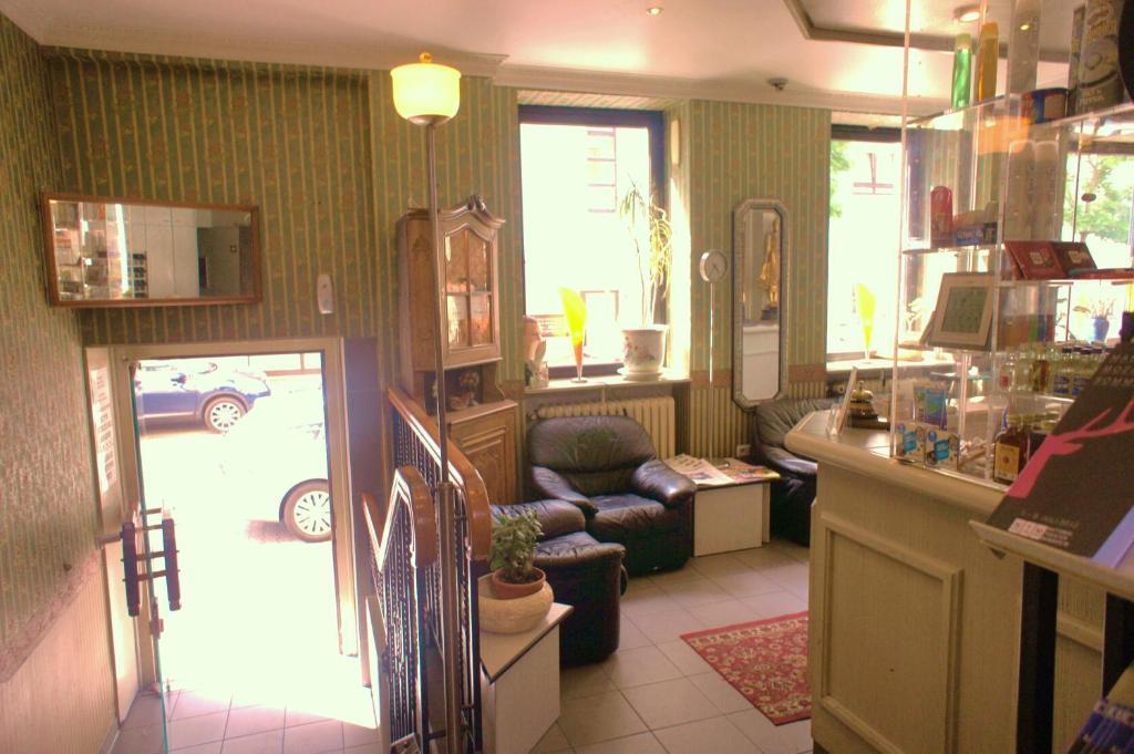 City Hotel MHG Buitenkant foto